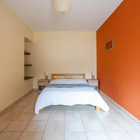 L'arbre Rouge & L'arbre Apartment Jonzac
